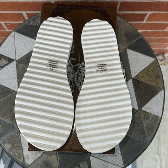 NIB Diba True Cedar Cove Snake Print Slip On Sandal Size 8.5 - Picture 5 of 5